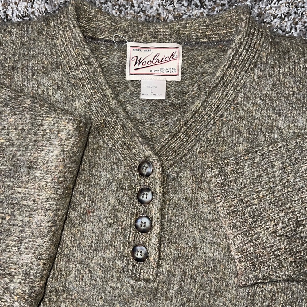 Vintage Woolrich wool Henley sweater super thick and heavyweight.